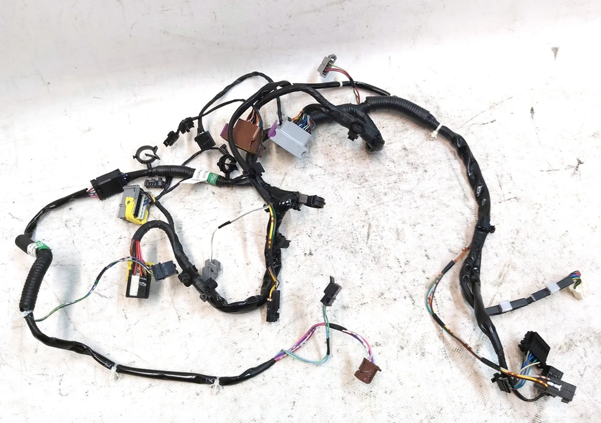 12 Електропроводка сидіння водія BASE Tesla model S AG130728-B