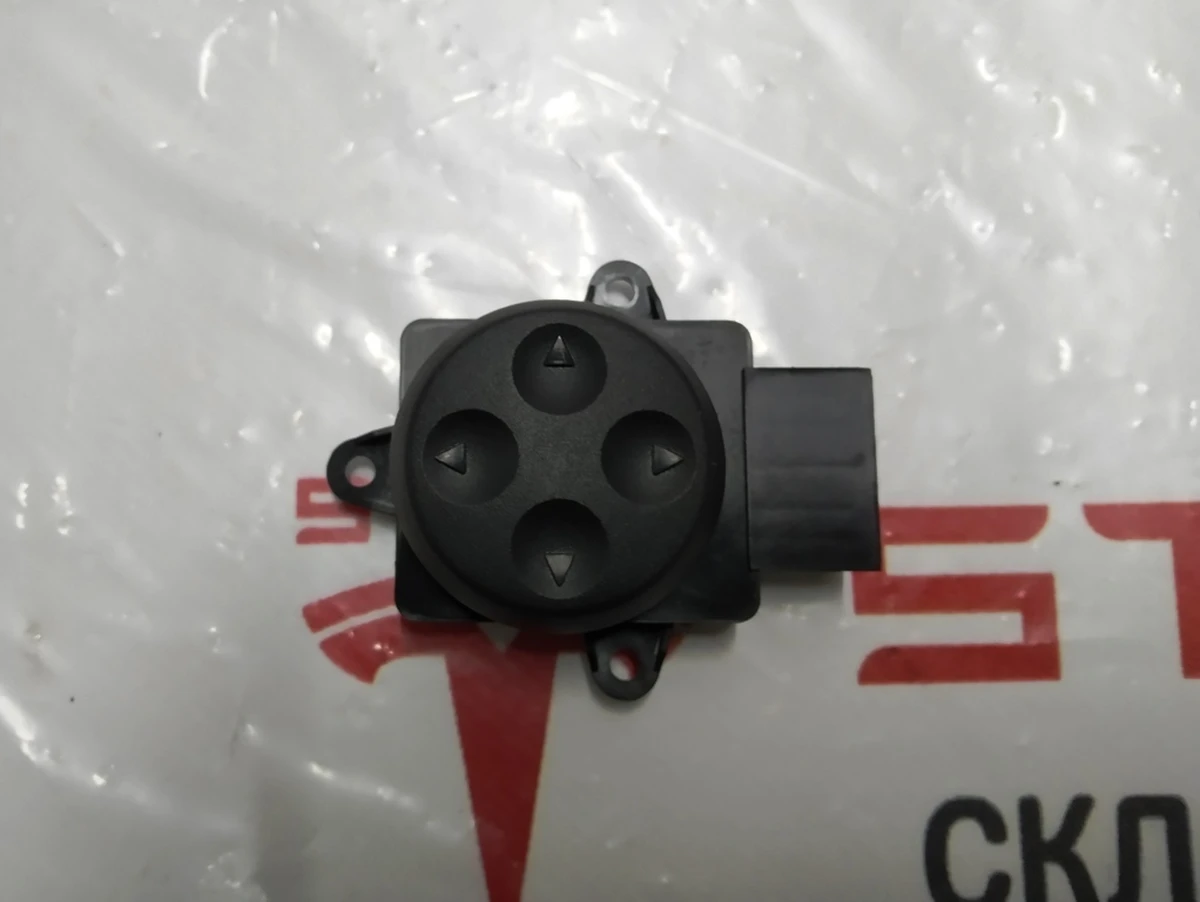 1 Блок регулировки положения поясничного упора сиденья 1-го ряда Tesla model S, model S REST 1007274-00-A