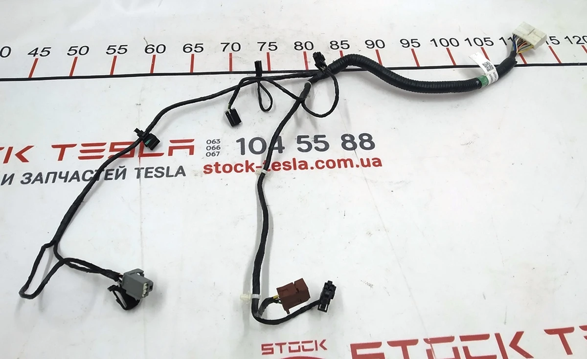 1 Wiring of the upper part of the 1st row seat Tesla model S REST, model X 9876527-03-A