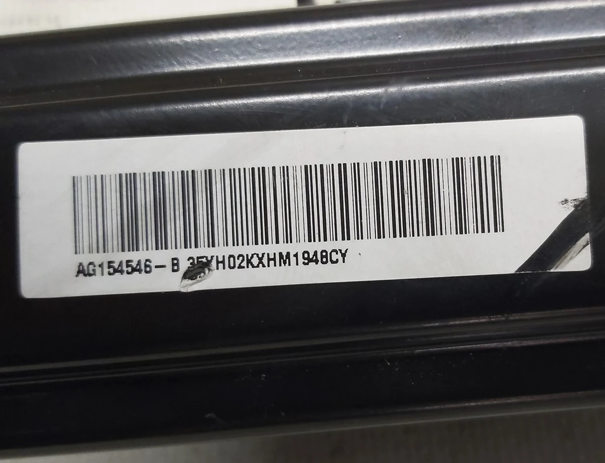 Салазка сиденья 2-го ряда одинарного левая в сборе Tesla model X 3123608-02-A