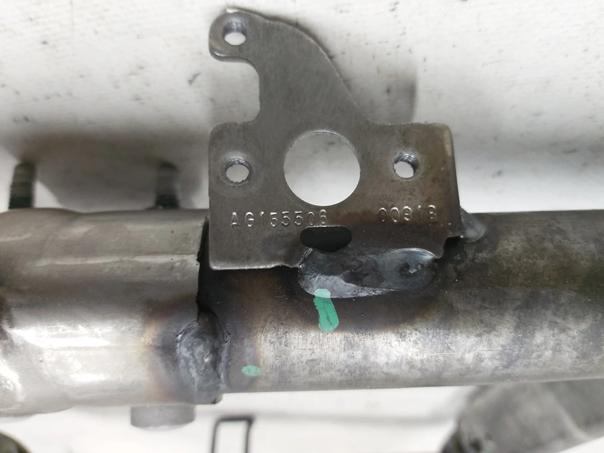 1 Metal frame, single right seat, 2nd row Tesla model X 3123608-02-A