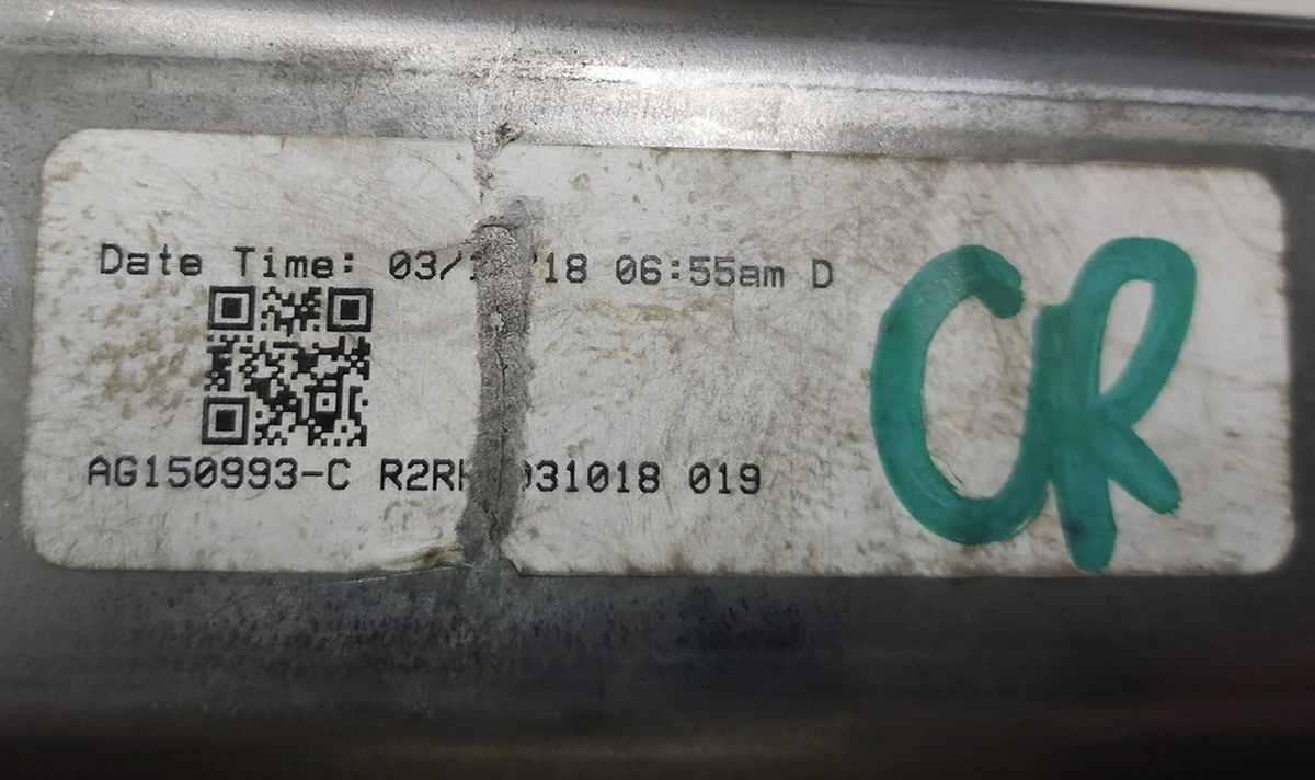 1 Metal frame, single right seat, 2nd row Tesla model X 3123608-02-A