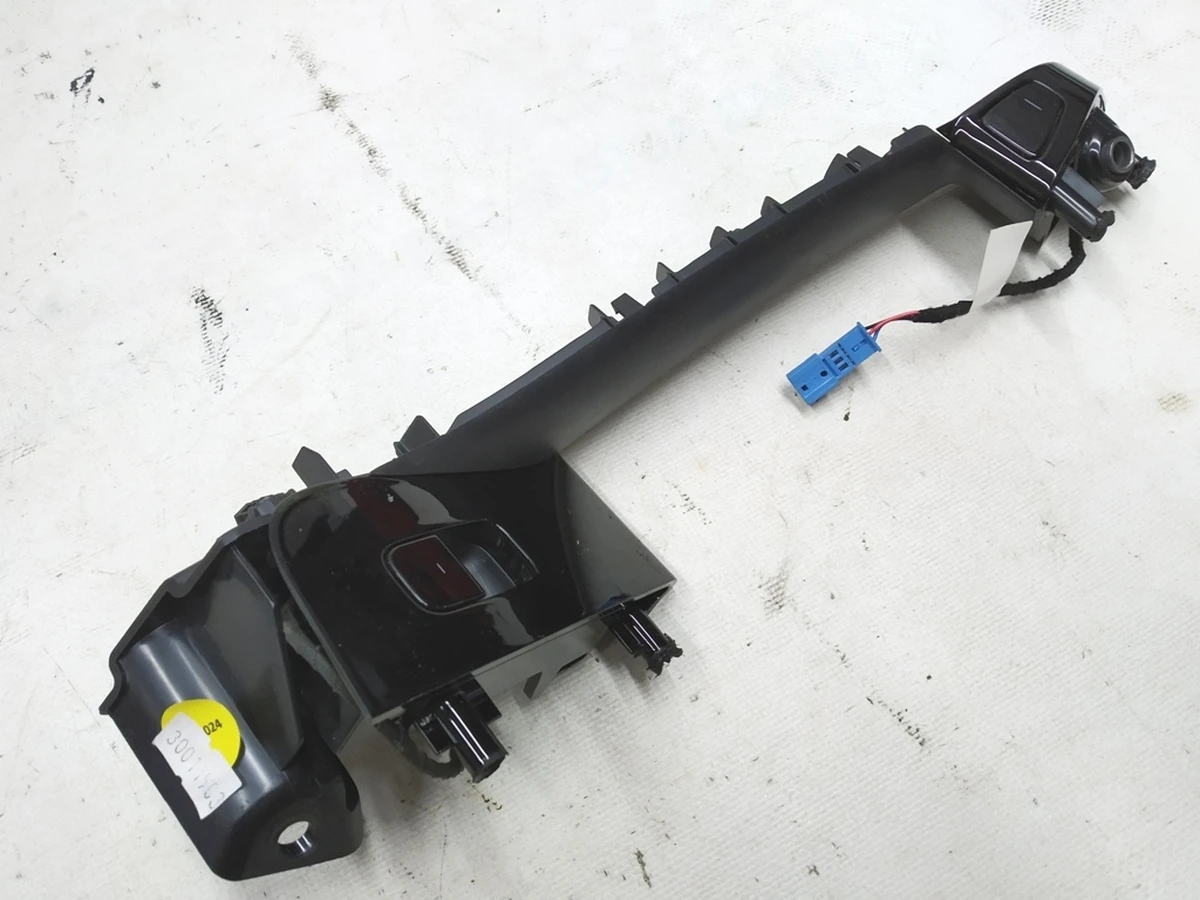 14 Каркас ручки дверей внутрішньої передньої правої в зборі з блоком керування Tesla model 3 1090411-01-H