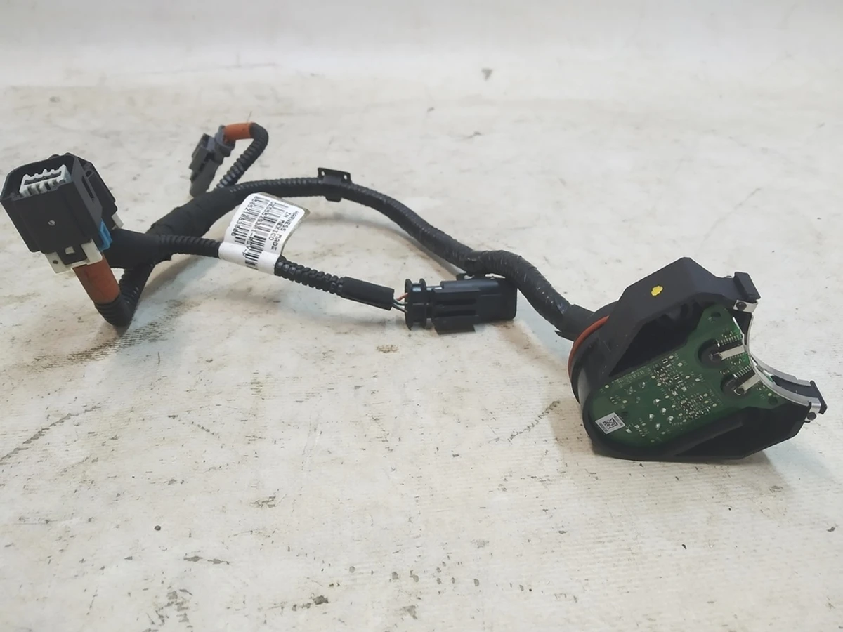 1 Electrical Wiring for Electric Steering Rack Motor with Speed Sensor 1044831-00-H Tesla Model 3, Model Y 1044832-00-A