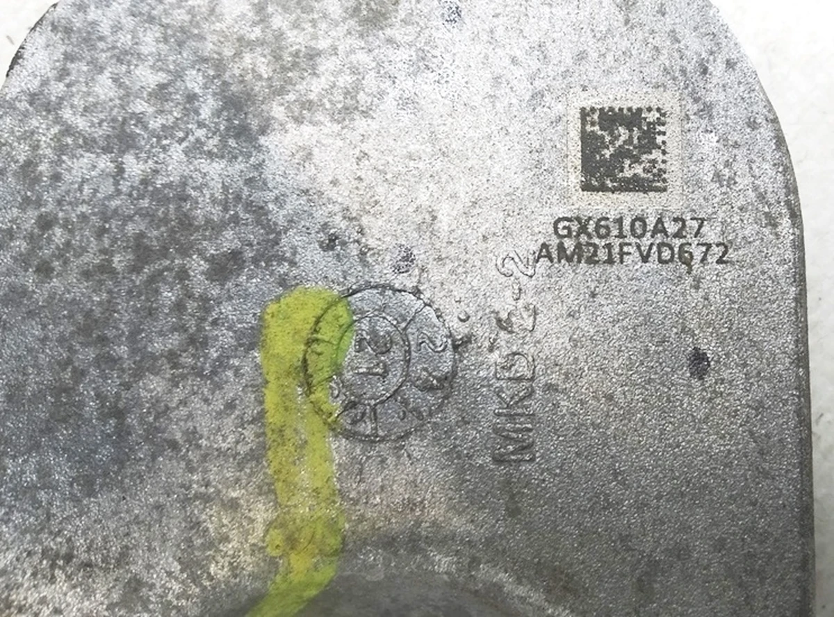 1 Крышка рулевой рейки (червячный вал) 1044831-00-H Tesla Model Y 1044832-00-A