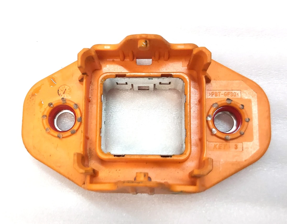 12 Кронштейн високовольтного роз'єму основної батареї екранований 600 V Tesla model 3, model Y 1109531-00-G