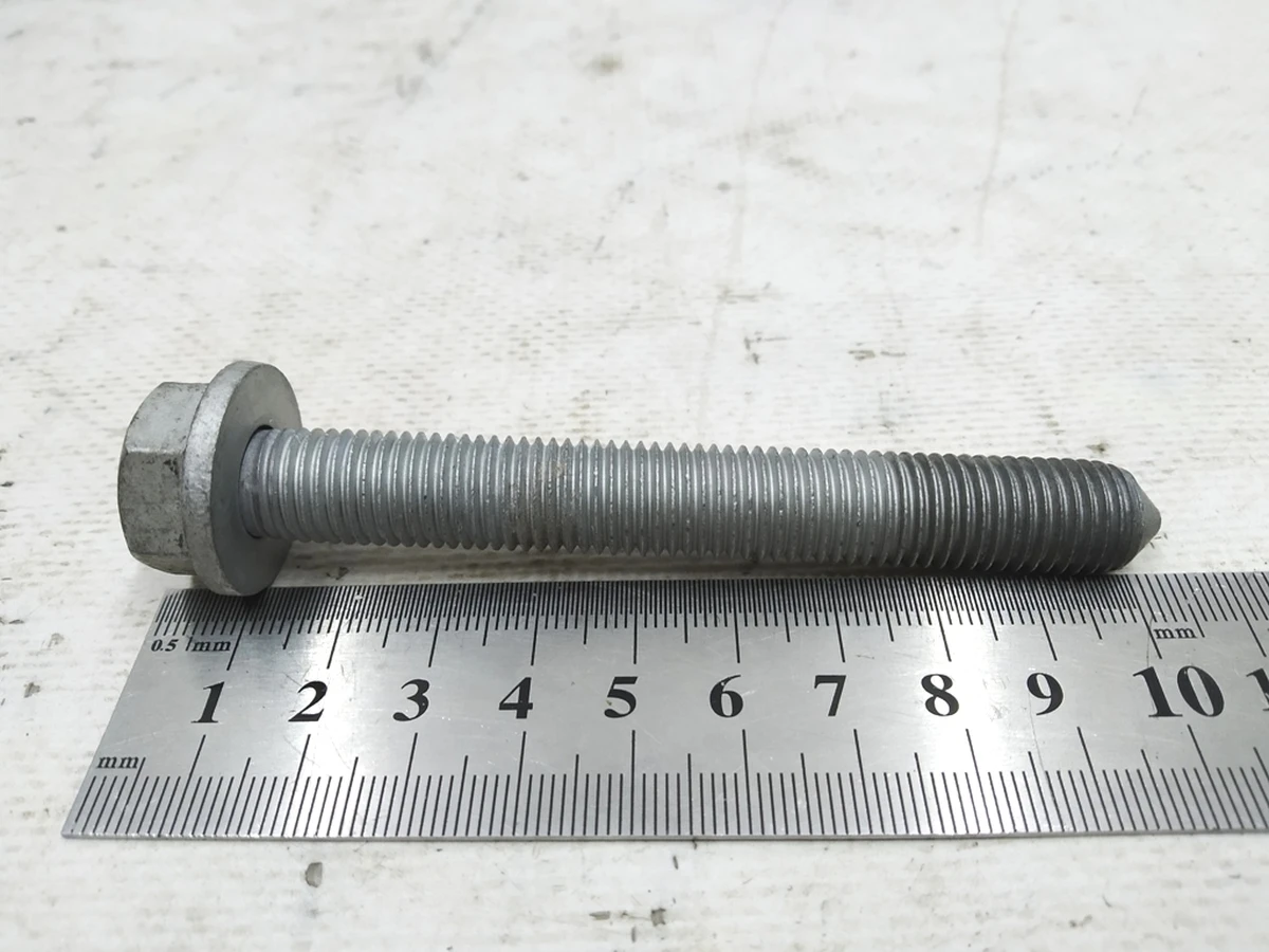 Hex head screw with washer M12X1,5X95 Audi E-tron N10272202