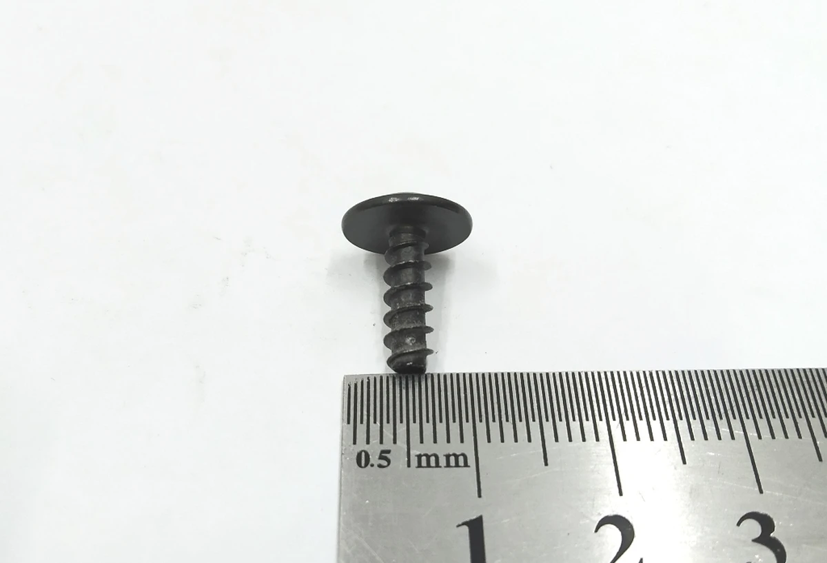 Гвинт з напівкруглою головкою та внутрішньою TORX 4X12 Audi E-tron N10415903