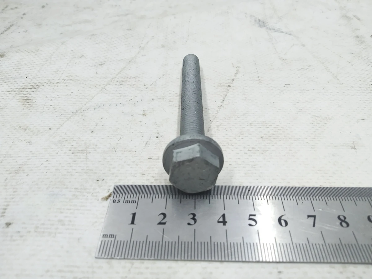 Болт с шестигранной головкой с буртиком M10X90 Audi E-tron N10643801