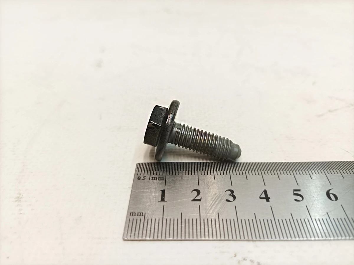 Hexagon socket head screw M8X24 Porsche Taycan N90930503