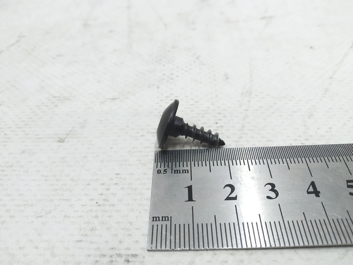 Гвинт самонарізний із внутрішньою TORX 5X16 Audi E-tron N90974701