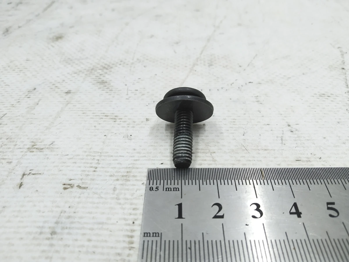 Гвинт із циліндричною округленою головкою Torx (з шайбою) Audi E-tron N91140501