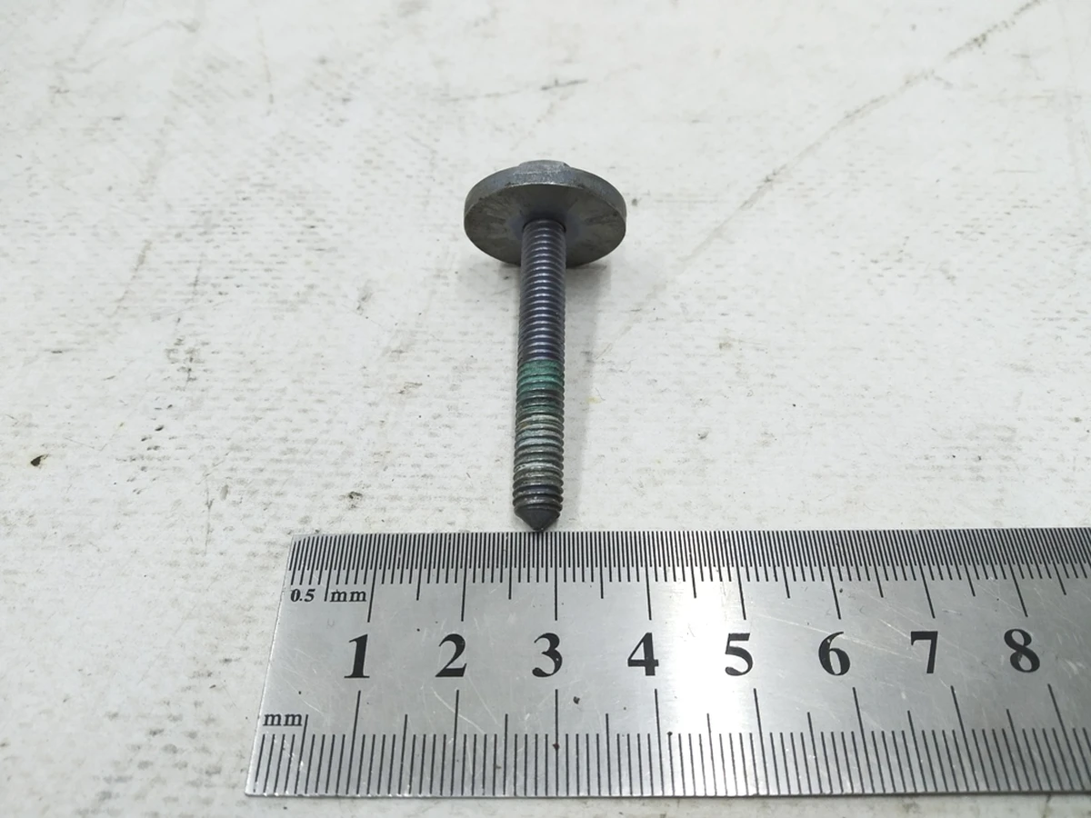 Hexagon bolt with washer M6X45 Audi E-tron N91207001