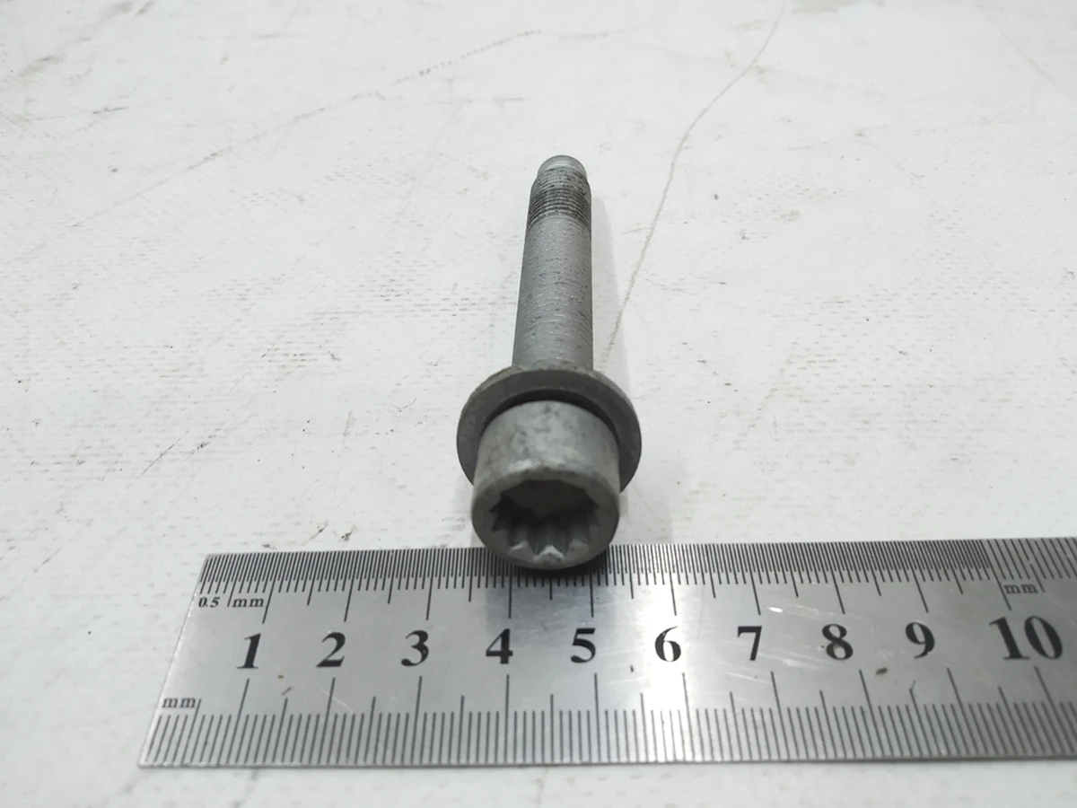 Bolt with a cylindrical head with an internal polyhedron М12Х1,5Х85-S31-N Audi E-tron N91229001