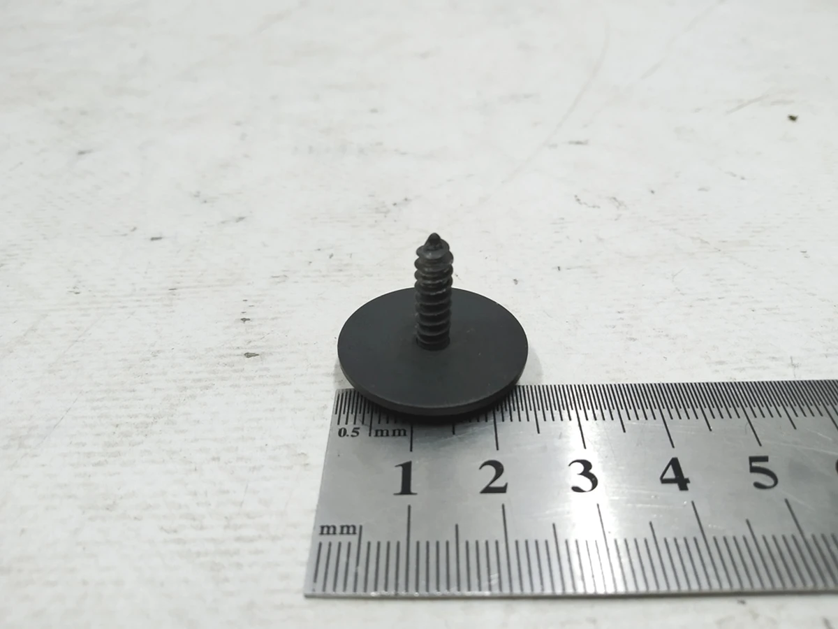 Саморіз з циліндричною головкою і округленою Torx з шайбою 4,8Х18 Audi E-tron N91251601