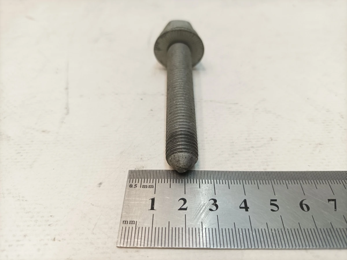 Винт с шестигранной головкой буртиком и внутренним шестигранником (Duo) M12X1,5X75 Porsche Taycan N91253401