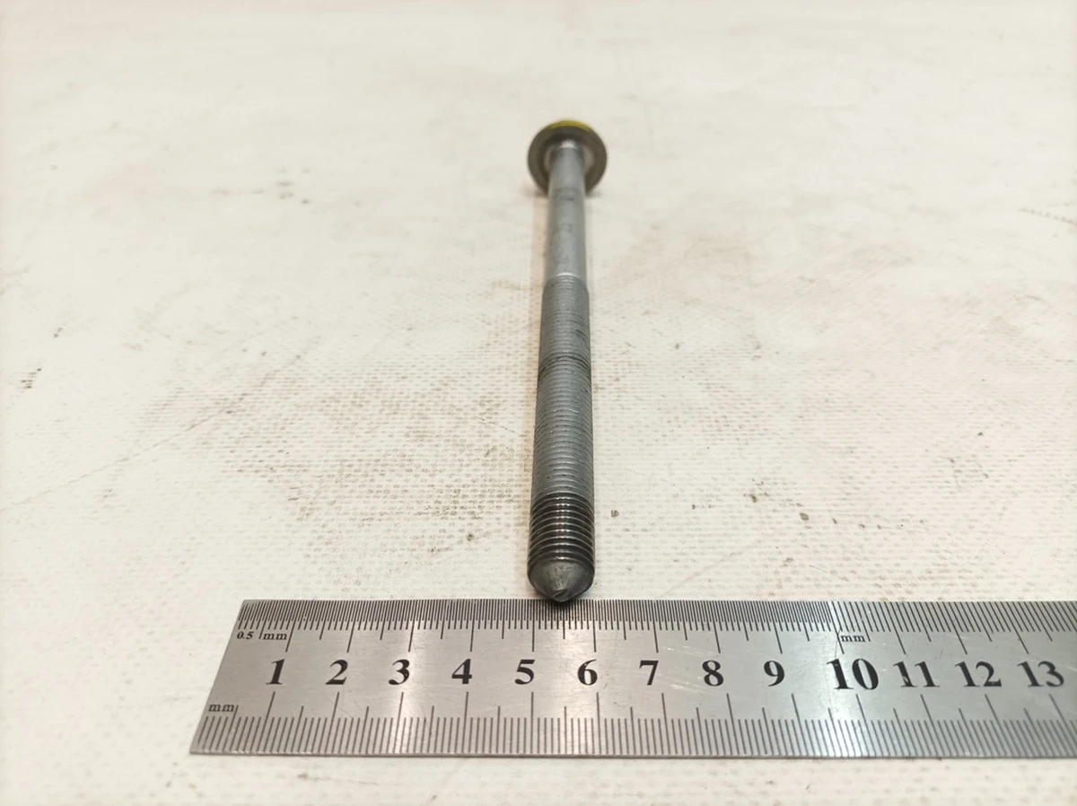 Гвинт із шестигранною головкою з буртиком M12X1,5X170X90 Porsche Taycan PAF107169