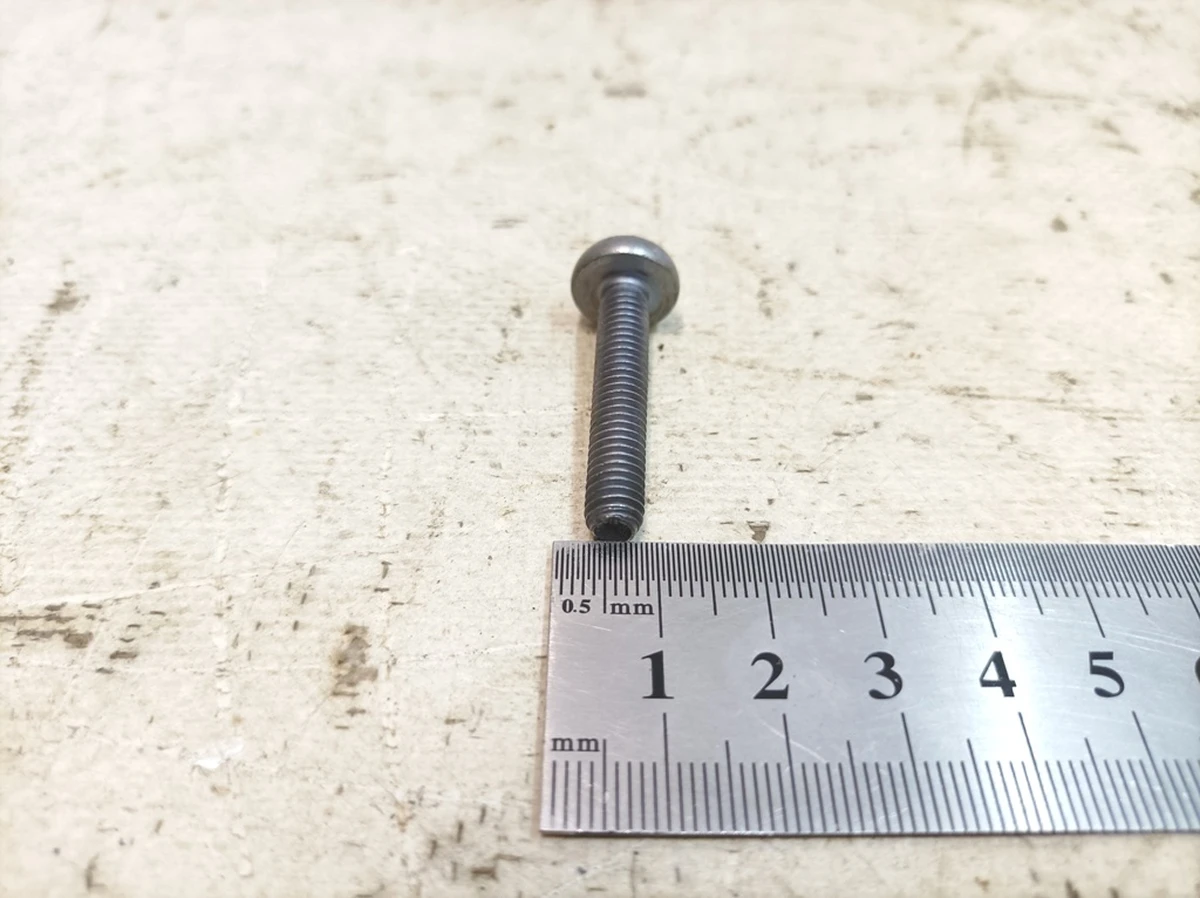 Pan head screw M6X32 Porsche Taycan PAF91199401