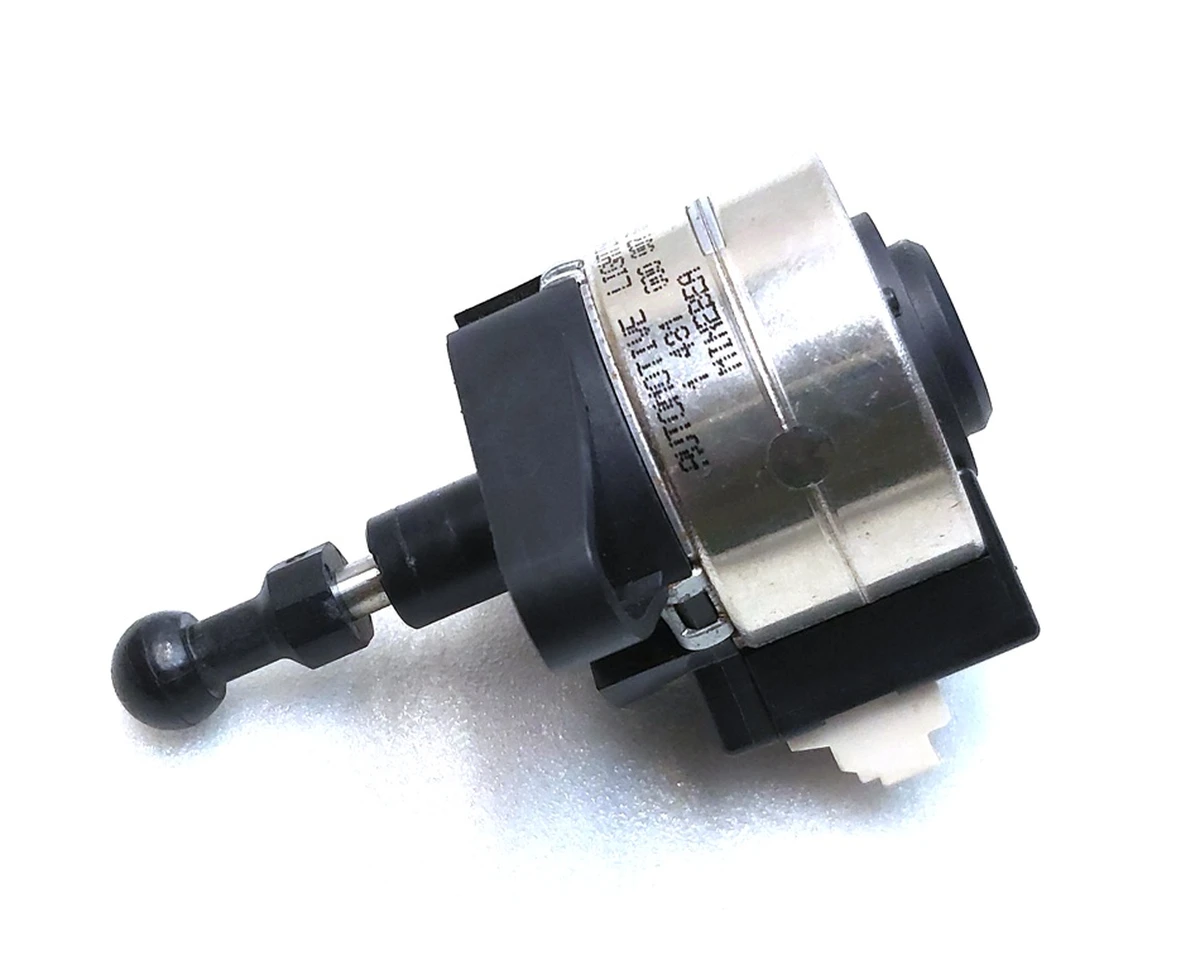 1 Моторчик пошаговый фары главной левой Tesla model 3, model Y 1077371