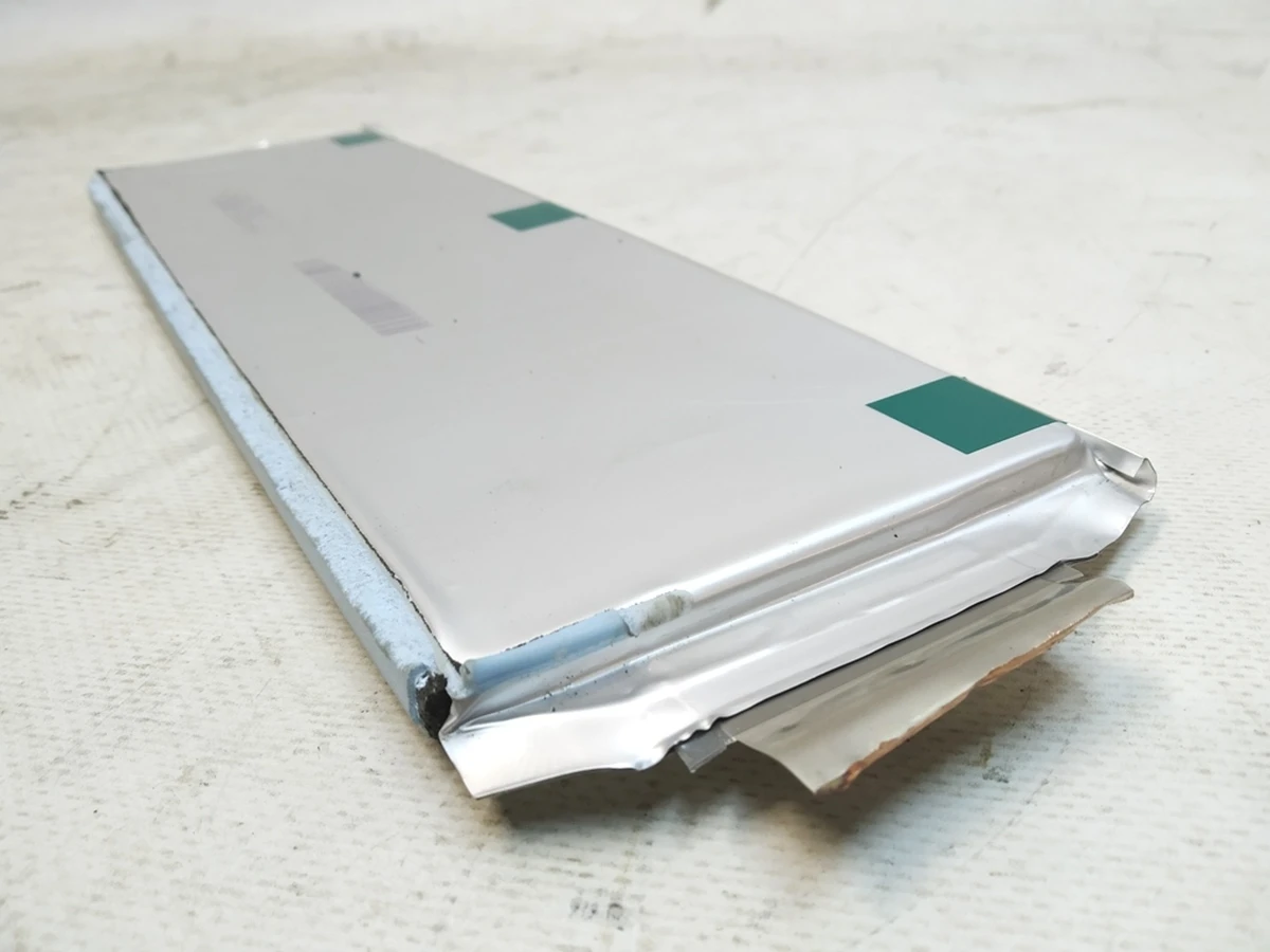 Аккумуляторная батарея (ячейка) LG Chem E61V Li-ion Polymer Battery 3.7V 61Ah 225.7Wh Audi E-tron 4KE915591G