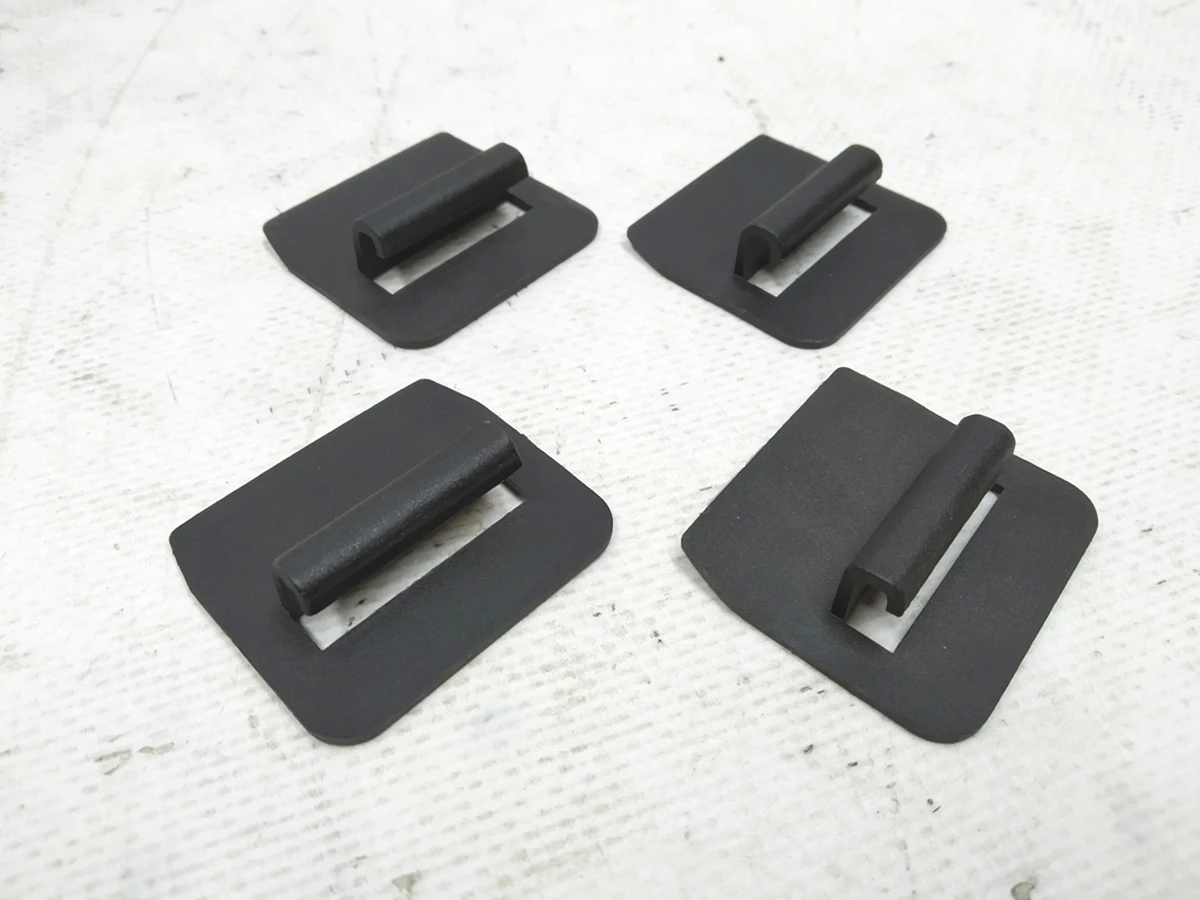 Кліпса сітки сонцезахисної панорами набір 4шт. Tesla model 3 1472925-00-A