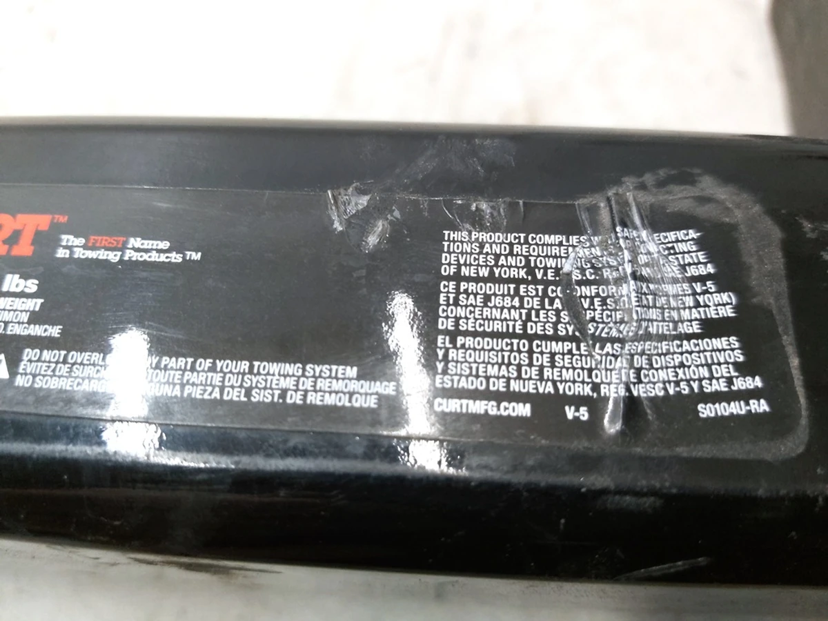 1 TRAILER HITCH Curt Tesla Model 3, Model 3 Jan 2024 1667050-00-C