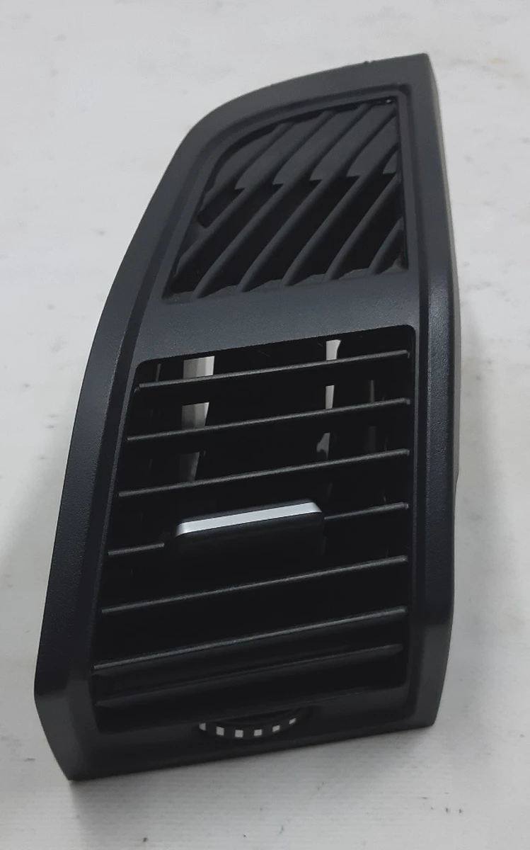 Повітропровід центральної панелі водійський в зборі BMW i3 64229283001