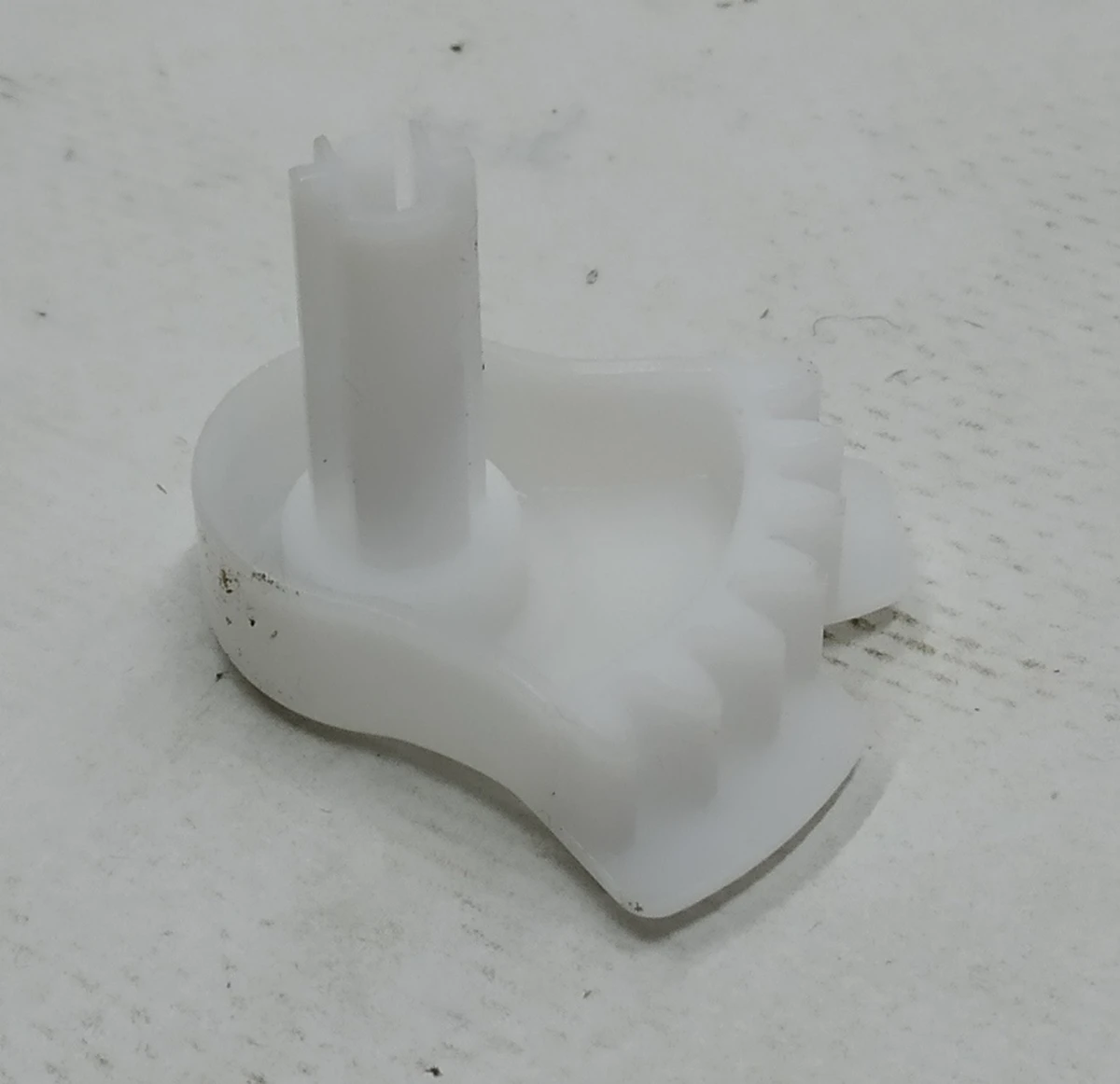 6 Важіль зубчастий механізму регулювання положення заслінок кліматичної установки (пічки) салону Tesla model 3 1099999-00-H