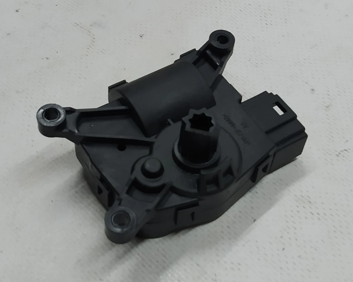 6 Actuator (mark "A3") of the air conditioner (stove) of the Tesla model 3 1099999-00-H