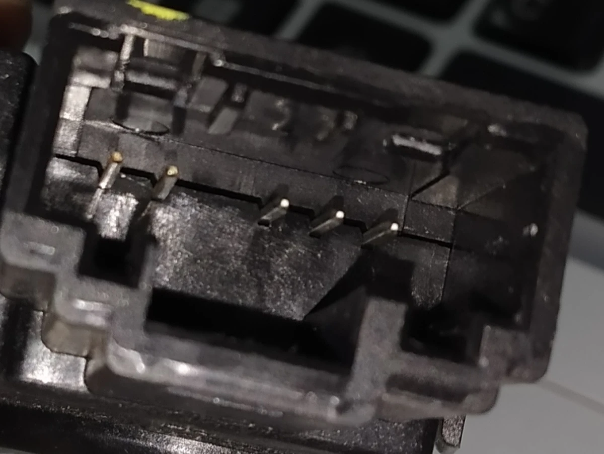 Actuator (mark A2) of the air conditioner (stove) of the Tesla model 3 1099999-00-H