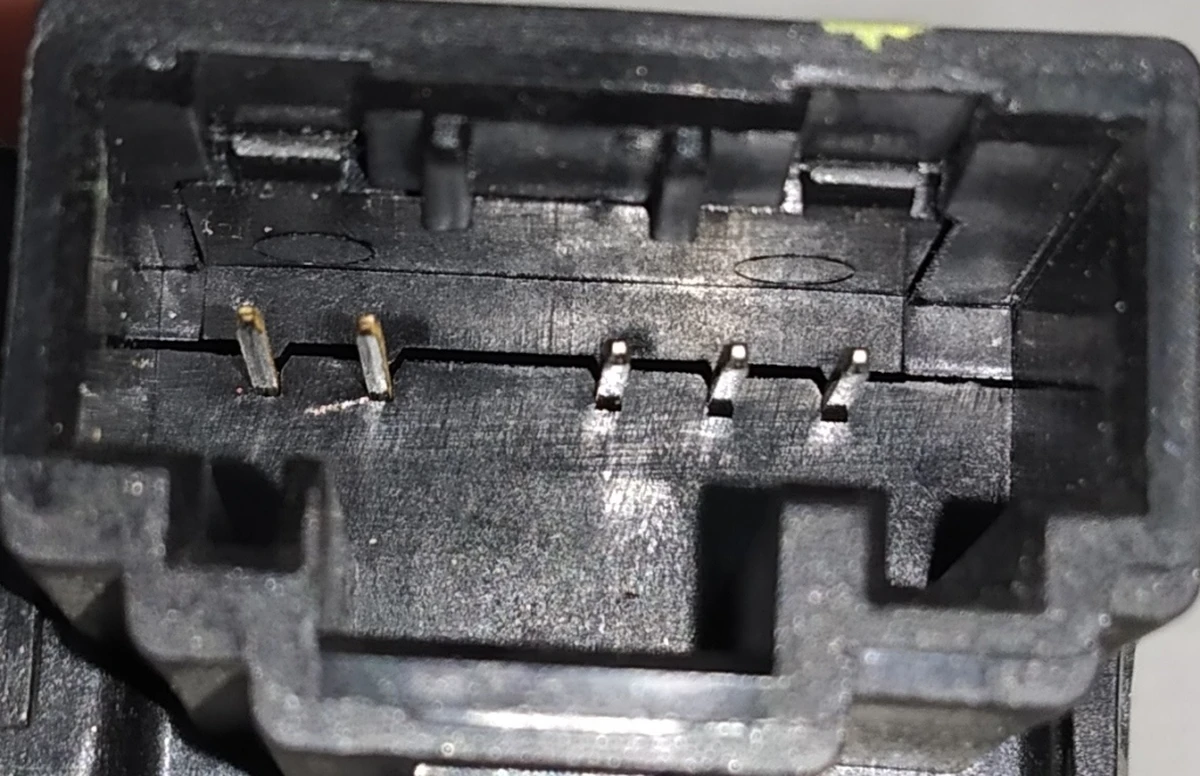 6 Actuator (mark "A3") of the air conditioner (stove) of the Tesla model 3 1099999-00-H