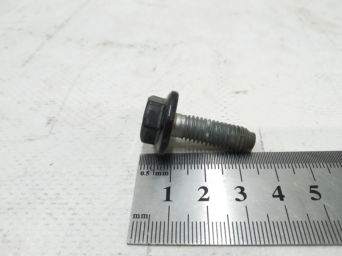 Hex bolt with washer M8X25 Audi E-tron WHT001235