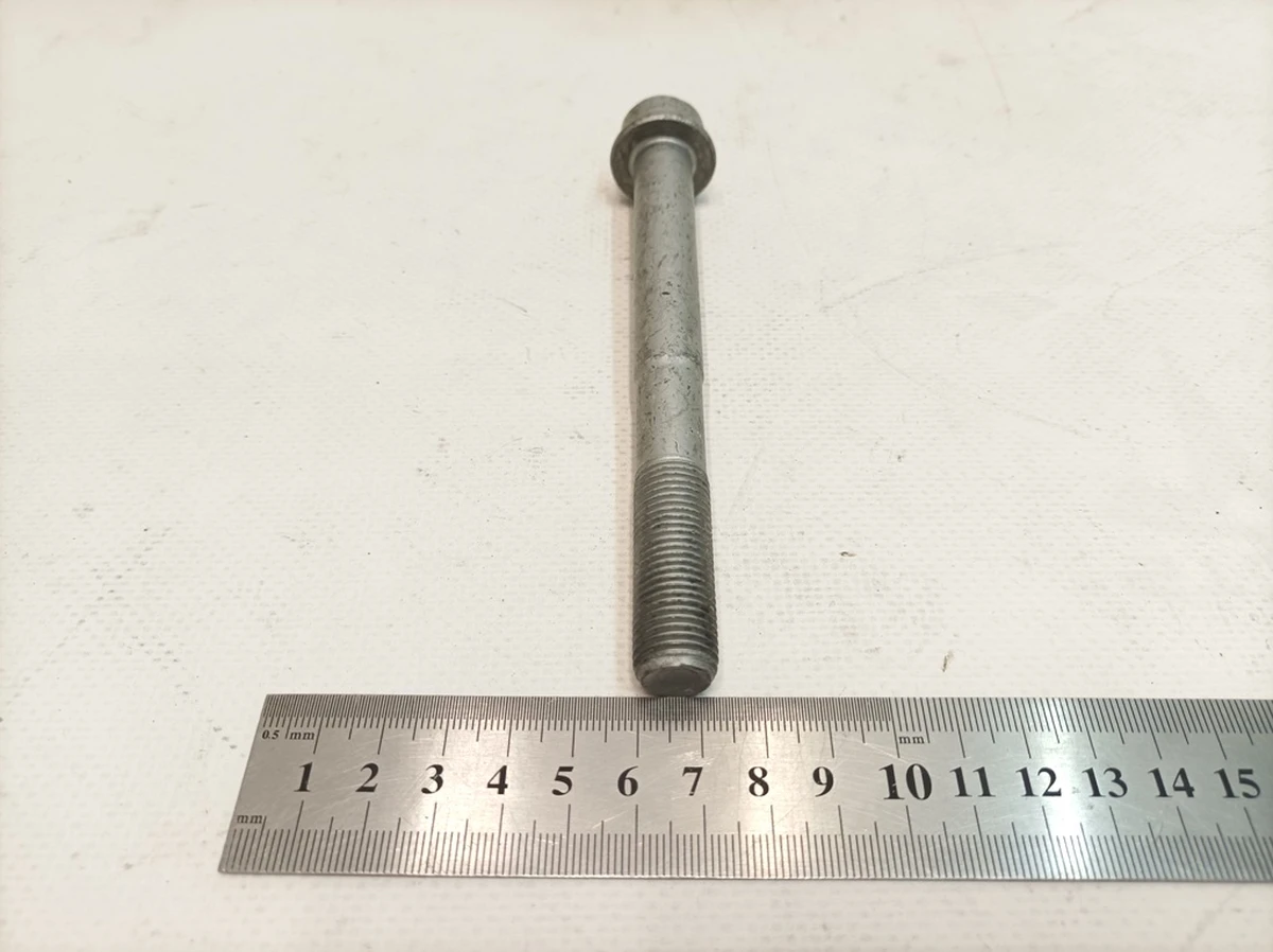 Socket head cap screw and hex socket M14X1.5X135 Porsche Taycan WHT004572