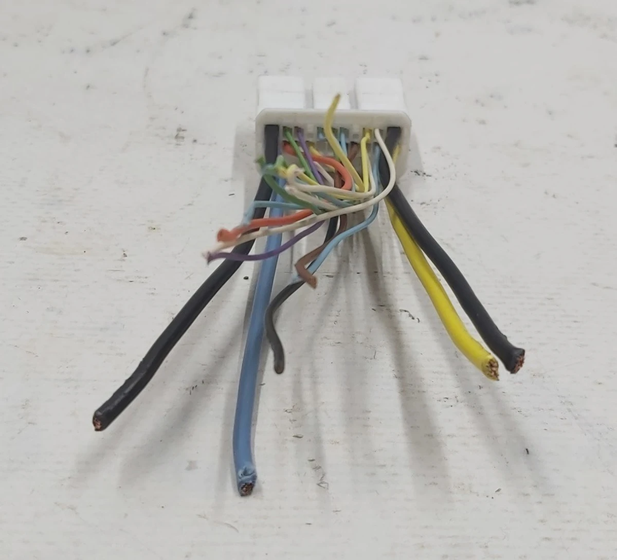 Interior wiring harness connector Premium Tesla model 3 1067954-00-E