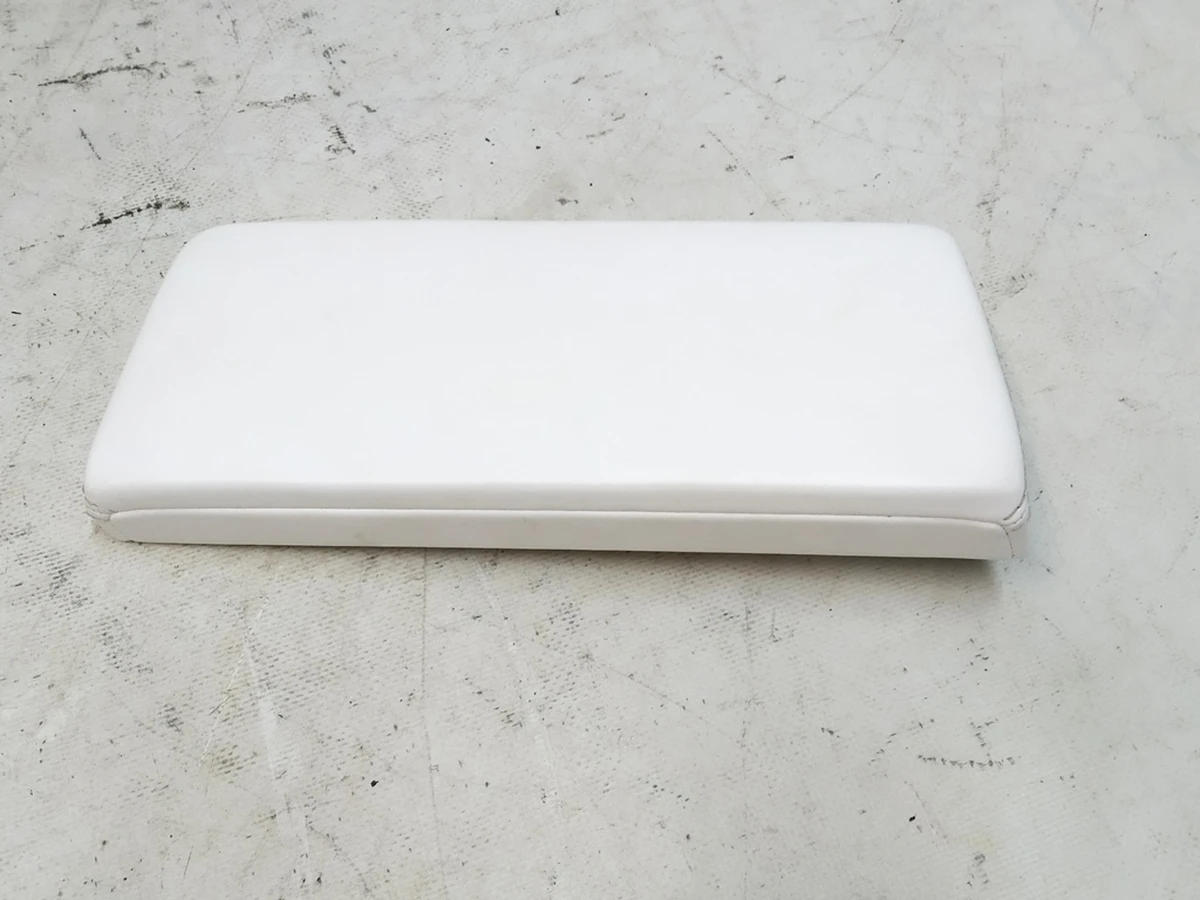 13 Підлокітник консолі PUR ULTRA WHITE правий Tesla Model S, Model S REST, Model X 1046444-17-D