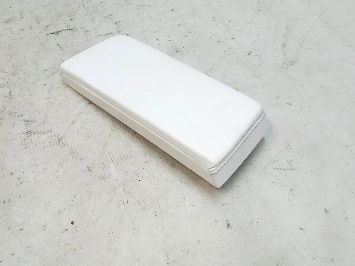 13 Підлокітник консолі PUR ULTRA WHITE правий Tesla Model S, Model S REST, Model X 1046444-17-D