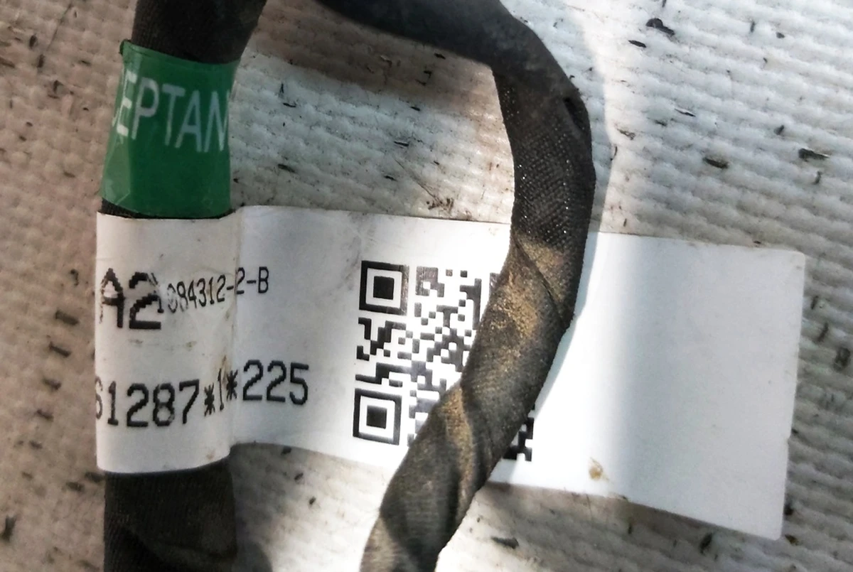 12 Електропроводка сидіння пасажирського GEN3 зі слідами окислення Tesla model S REST AG159297-A2