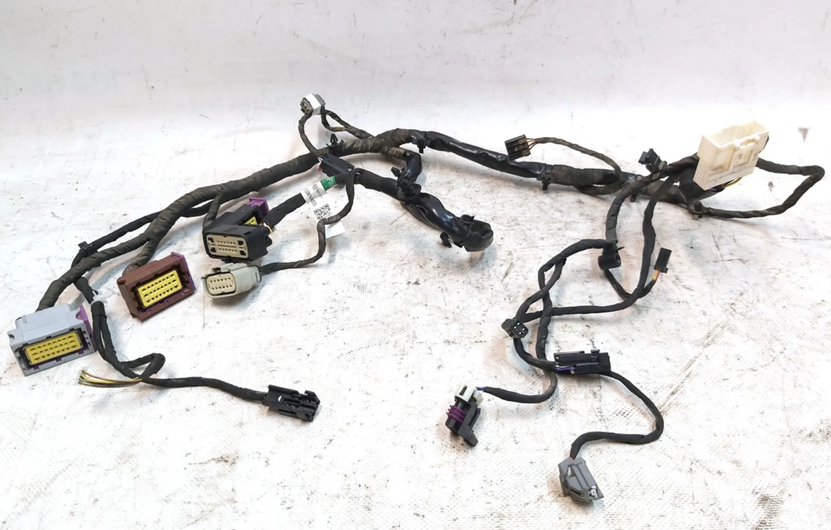 12 Електропроводка сидіння пасажирського GEN3 зі слідами окислення Tesla model S REST AG159297-A2